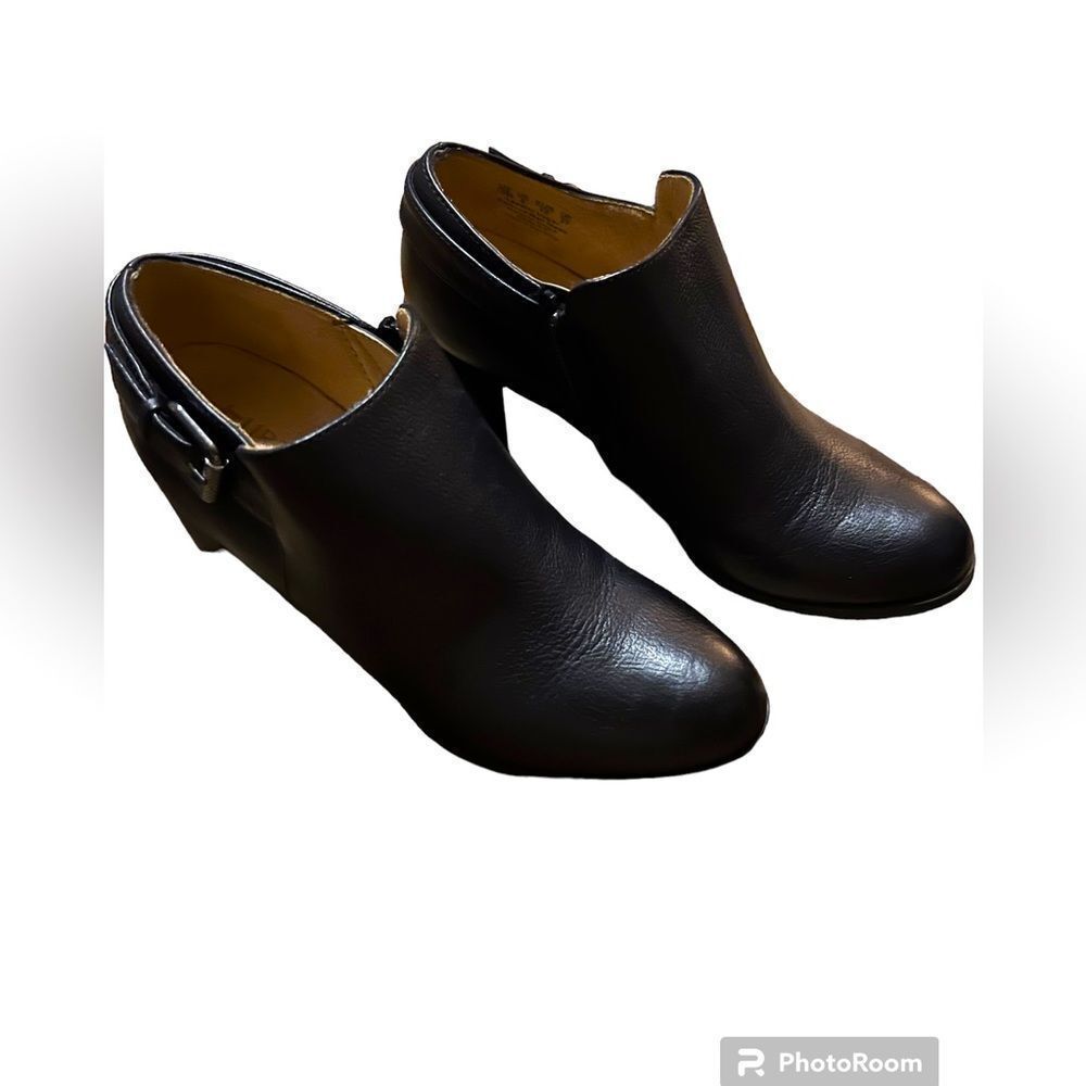 Short Black Boots by Naturalizer size 10